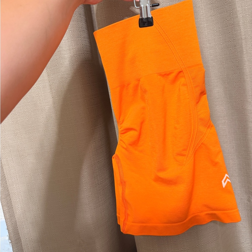Oner Active effortless Shorts - flame orange
